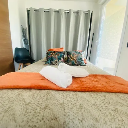 Ma Terrasse Les Thermes Parking Wifi Un-sejour-a-part شقة Clouange